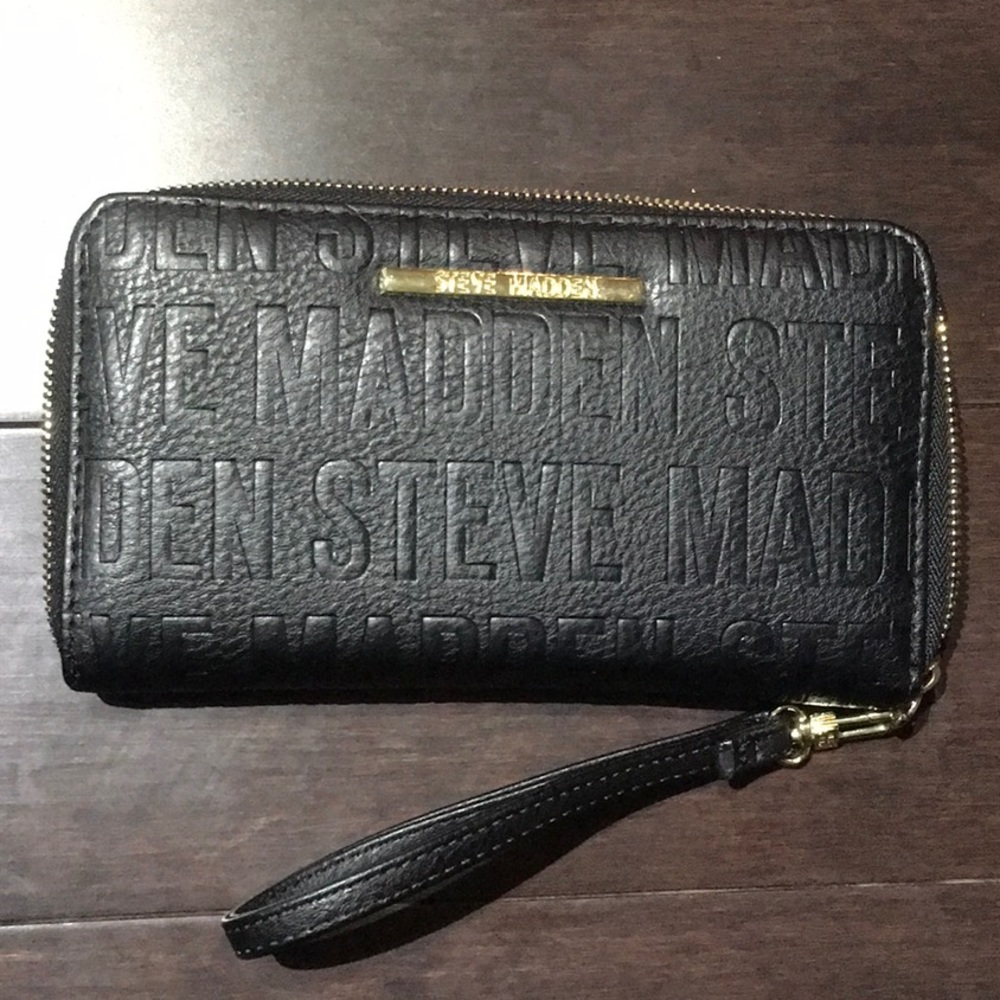 Steven Madden Logo Zip-Around Wristlet